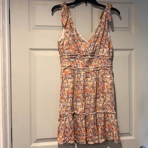 NWT Pastel V-Neck Tiered Mini Dress 🍀